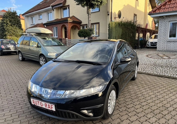 Honda Civic cena 16900 przebieg: 170000, rok produkcji 2006 z Skwierzyna małe 211